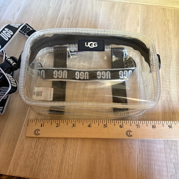 UGG Janey II Transparent Boot | UGG Belt Bag Crossbody - Picture 9 of 13